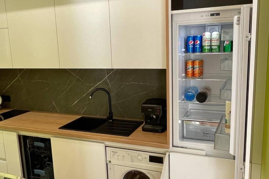 Уютен Апартамент В Сърцето На Прекрасен Град Варна Extérieur photo